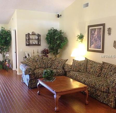 5th image of 680 Caribbean Dr