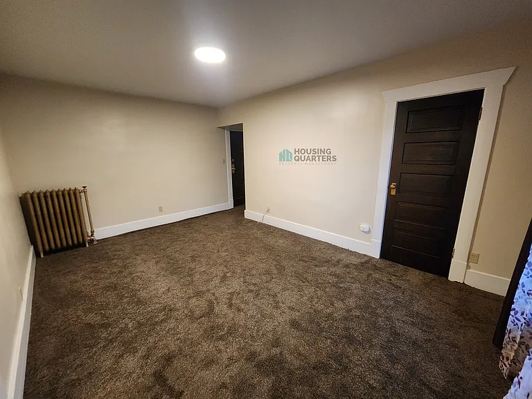 1414 N Lincoln St #7 — Photo 3