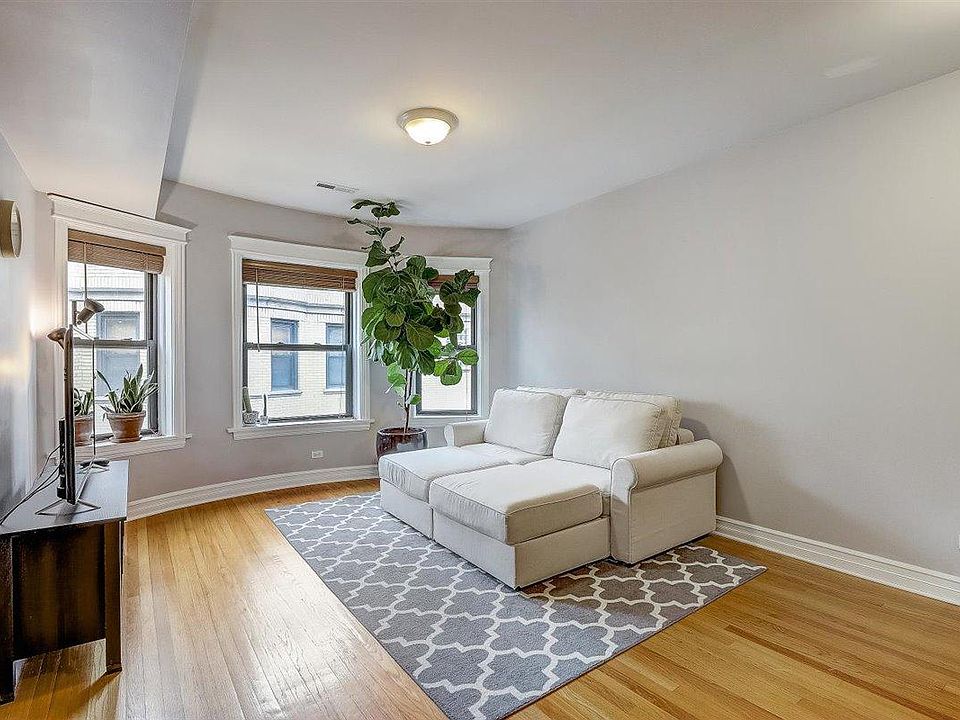 1st image of 4609 N Paulina St APT 3B
