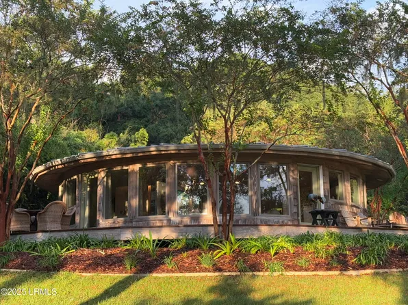 16 McCalley Creek Ln, Seabrook, SC 29940