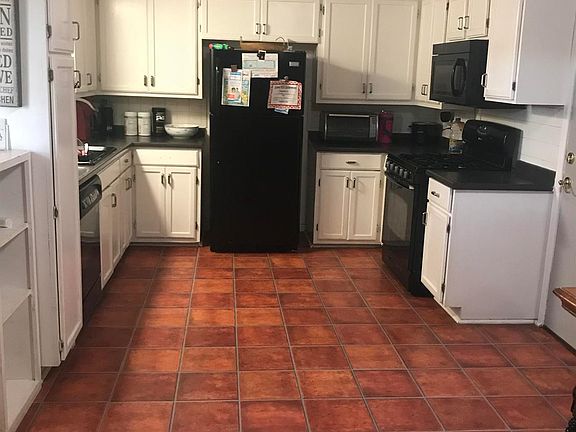 5th image of 1312 E Reppto St