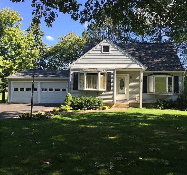 1st image of 20 Lawrence Pl