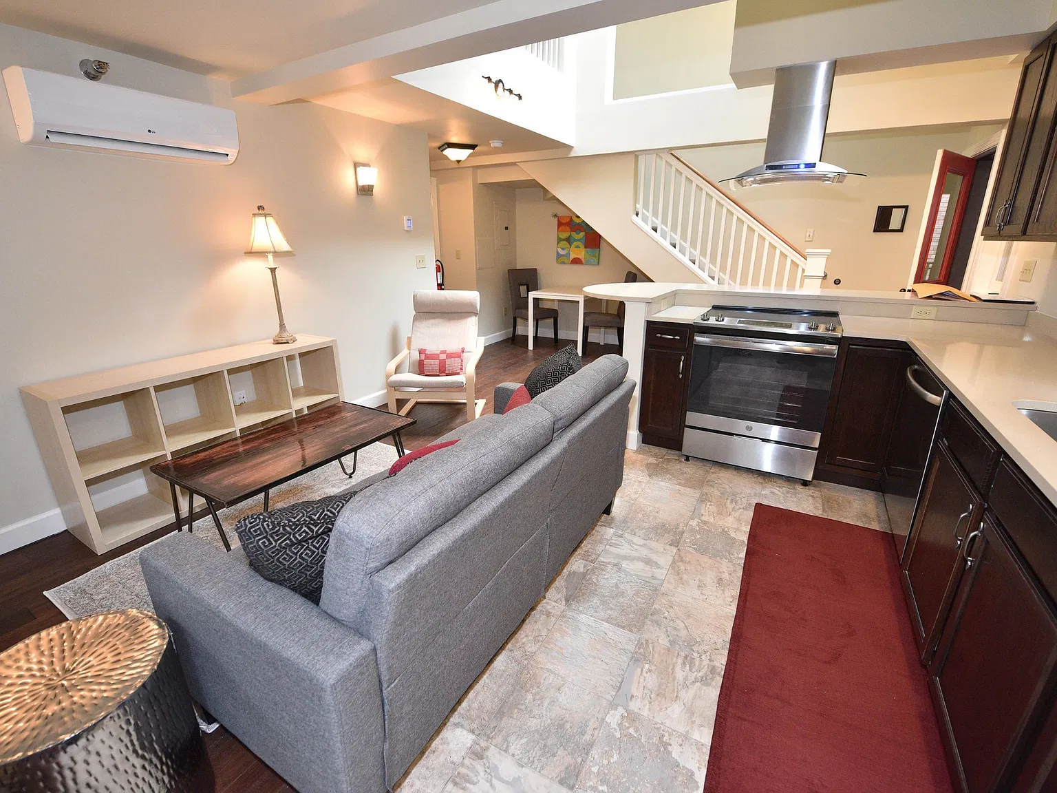406 Stewart Ave - Apartment 3B — Photo 4