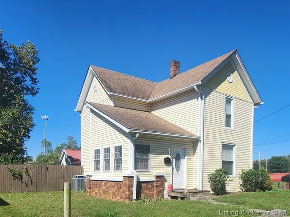708 N Water Street, Salem, IN 47167