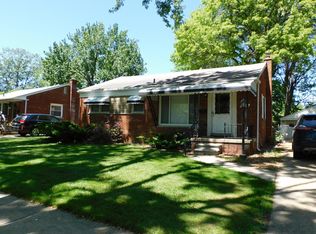 26836 Chesapeake, Redford, MI 48239