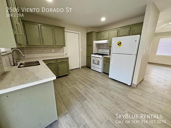 3rd image of 2506 Viento Dorado St