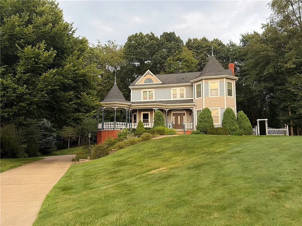 116 Sturbridge Ln