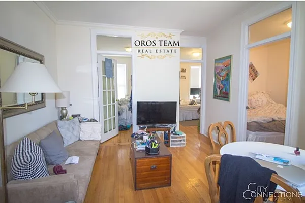 Rented by City Connections Realty | media 11