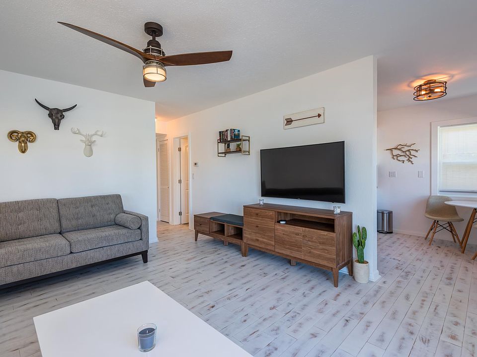 1st image of 629 Bay Esplanade