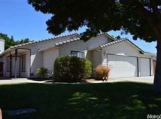 2705 Riverbend Dr, Modesto, CA