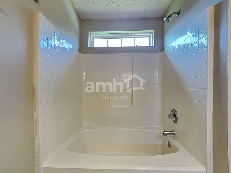1006 Fort Clapsop Ct — Photo 11