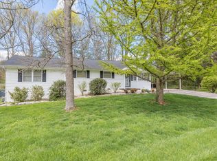 109 Culver Rd, Oak Ridge, TN 37830