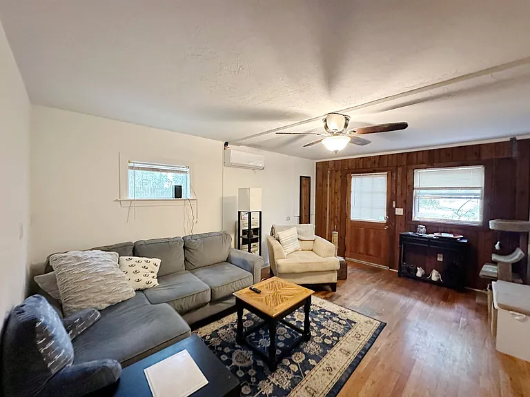 732 NE 3rd Ave #A — Photo 3
