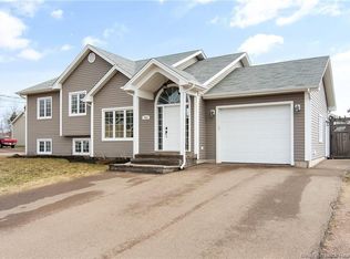 240 Chatellerault, Shediac, NB E4P0L2