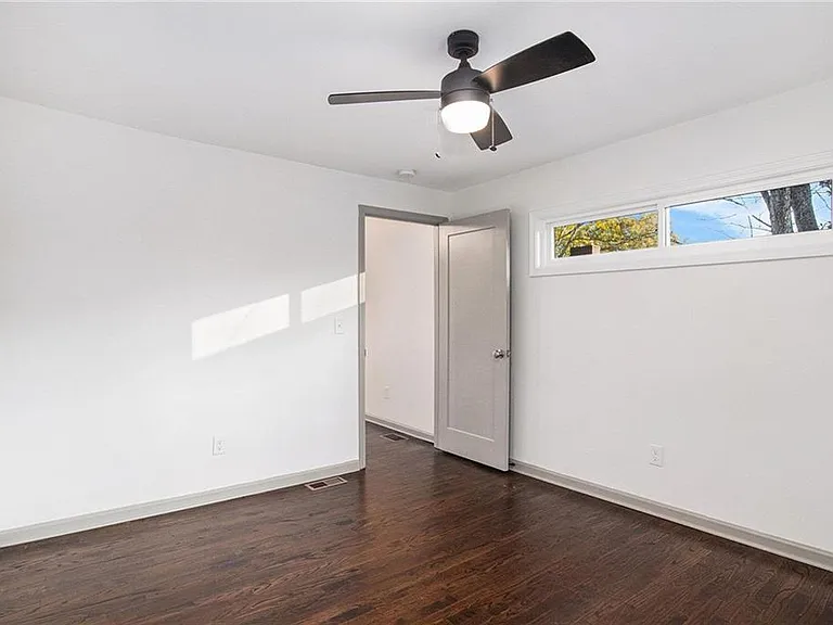 2105 Fellowship Rd — Photo 12