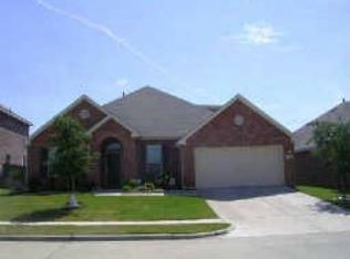 8212 Lauren Way, Watauga, TX 76148