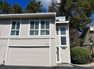 318 Ridgeview Dr, Pleasant Hill, CA 94523