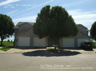 10601 N Locust Ct, Kansas City, MO 64155