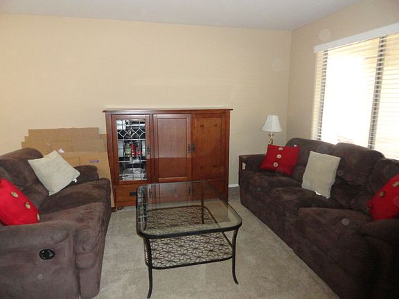 3rd image of 6102 S Black Hills Way