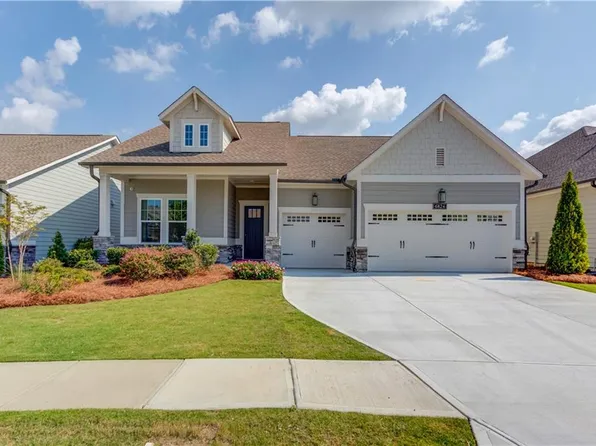 6824 Bungalow Rd, Flowery Branch, GA 30542