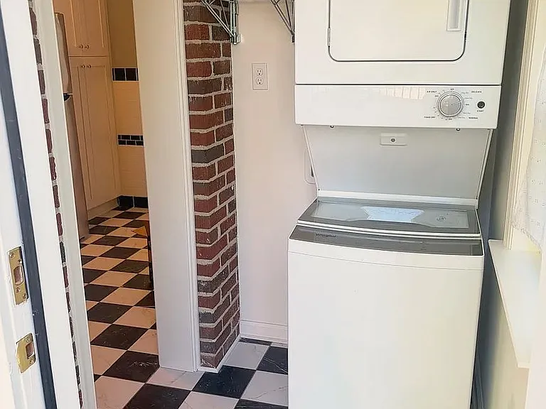 406 Talaflo St — Photo 31