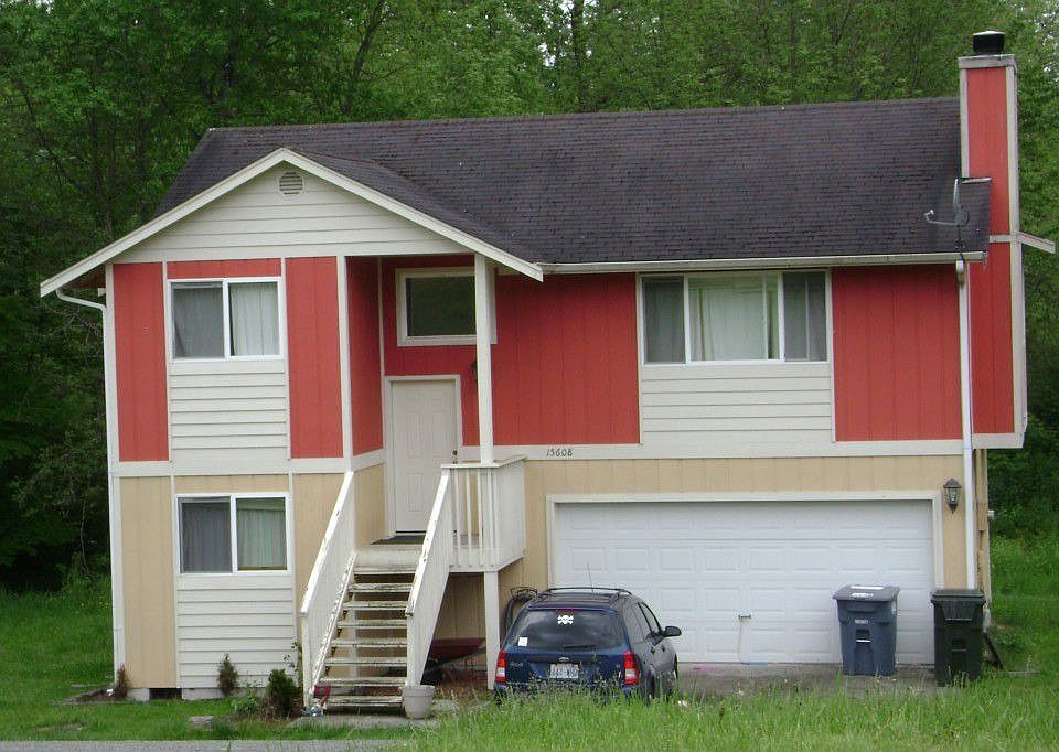 1st image of 15608 Fair Oaks Dr S