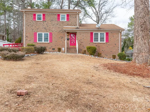 611 Park Ave, Roanoke Rapids, NC 27870