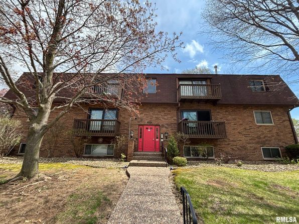 3124 4th St APT 4, Moline, IL 61265