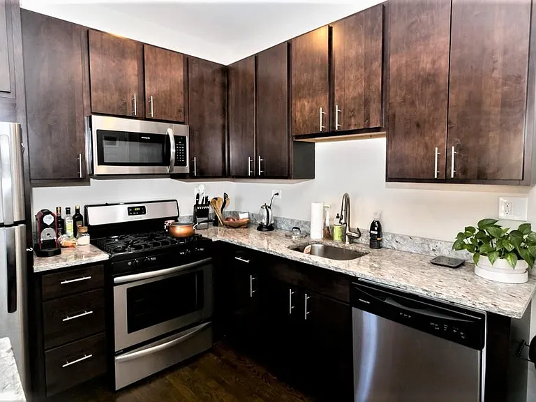 1604 W Berwyn Ave #2W — Photo 11