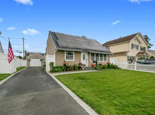 42 Ketcham Ave, Hicksville, NY 11801