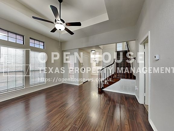 3rd image of 2512 Melissa Ln