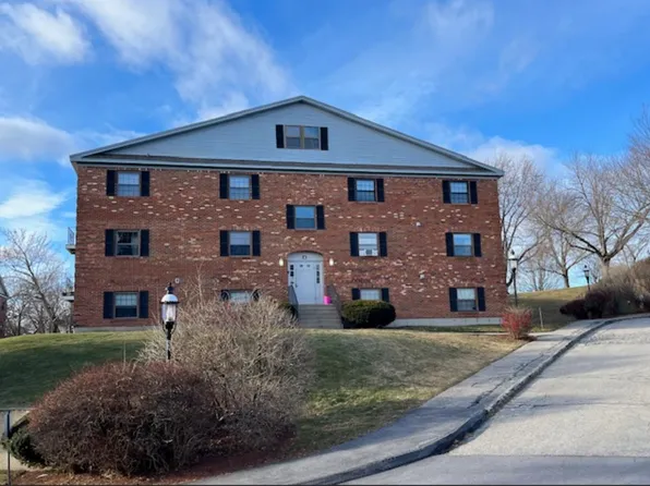 4 Fairfax Avenue #354, Derry, NH 03038