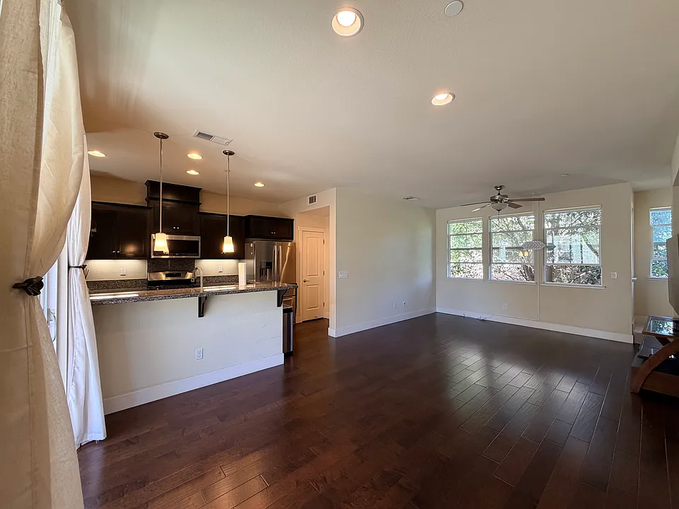 405 Spencer Trl