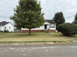 350 Eagle Dr, Lawrenceburg, KY 40342