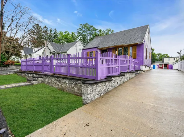 80 E 19th Street, Huntington, NY 11746
