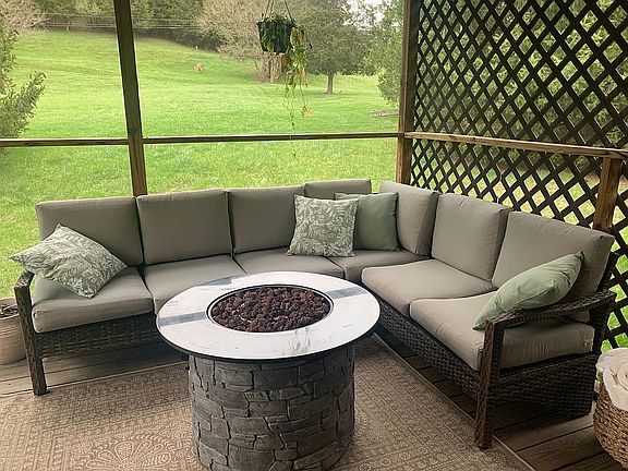 4th image of 2460 Greenville Rd