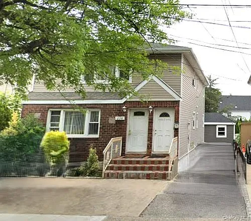 238 Nassau Blvd #2 Photo 1