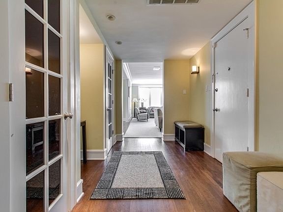 2nd image of 1320 E Madison Park #3