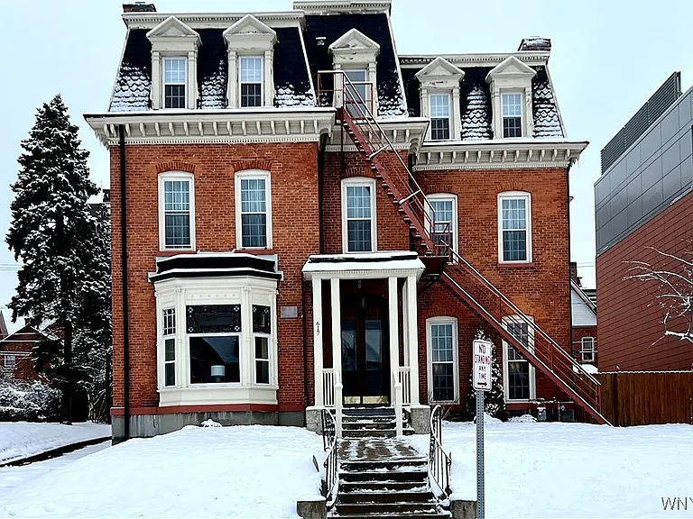 617 Niagara St #5 — Photo 13