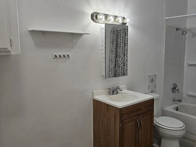412 Kerr Ave #2 — Photo 11