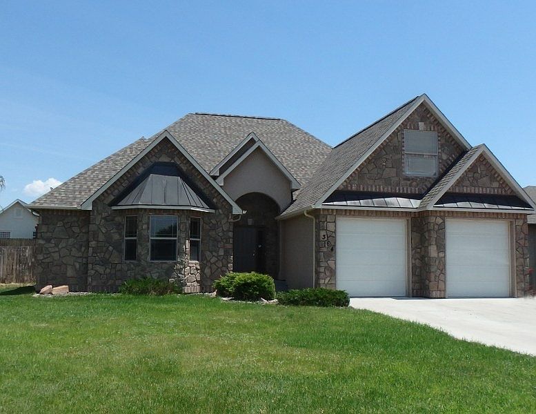 1st image of 364 Belden Ct