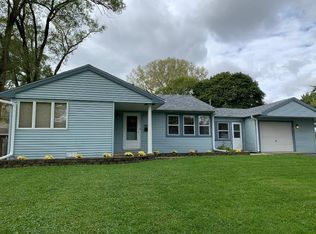 2805 Dove St, Rolling Meadows, IL 60008