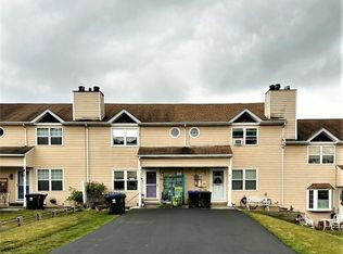 33 Revere Cir, Washingtonville, NY 10992