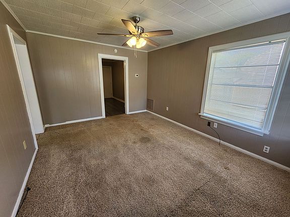 3rd image of 307 N 23rd St