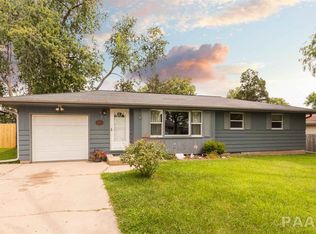 2817 W James Rd, Peoria, IL 61615