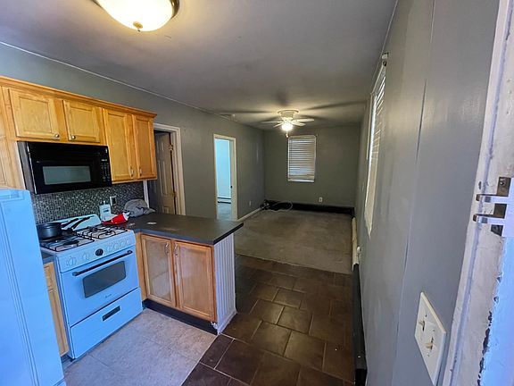 5th image of 126 Grandview Ave #6