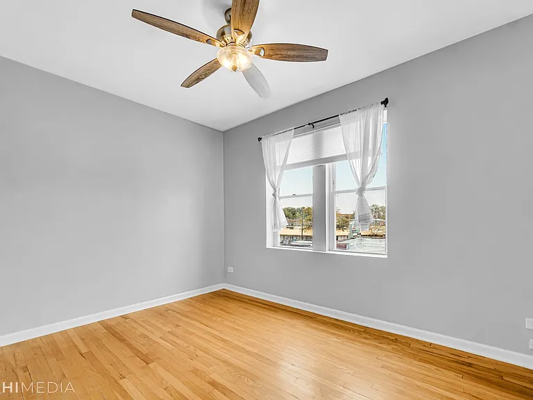 4006 W Nelson St — Photo 14