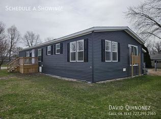 6904 Liberty Ln, Belleville, MI 48111