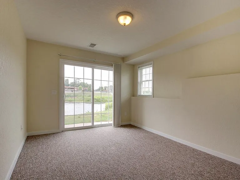 238 Baldwin St — Photo 5