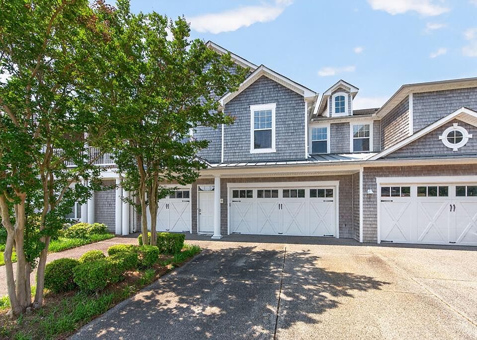 1st image of 807 Turnberry Arch Cpe